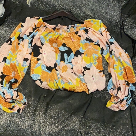 Buckle Tops - Floral crop top